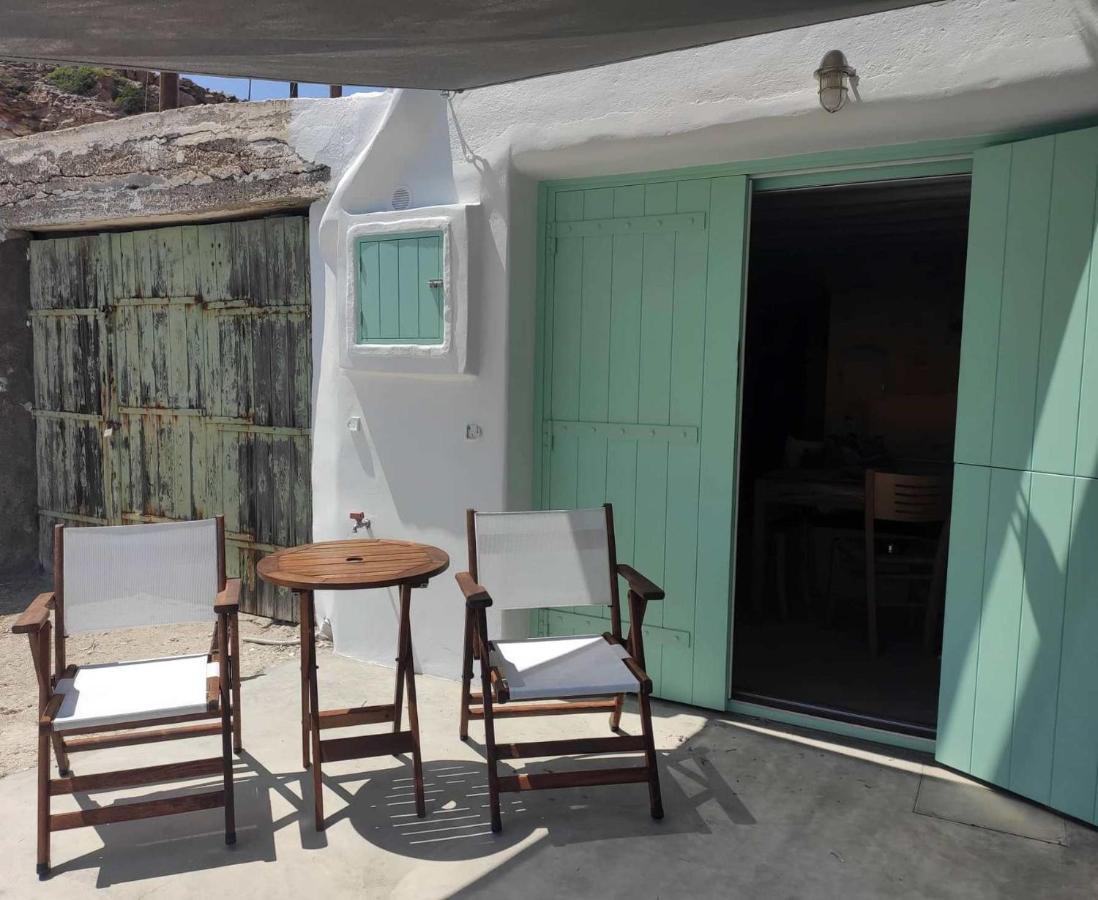 Apanemo Beach House Agios Nikolaos Kímolos Exteriör bild